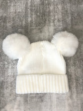 Load image into Gallery viewer, Baby 2 PomPom Beanie